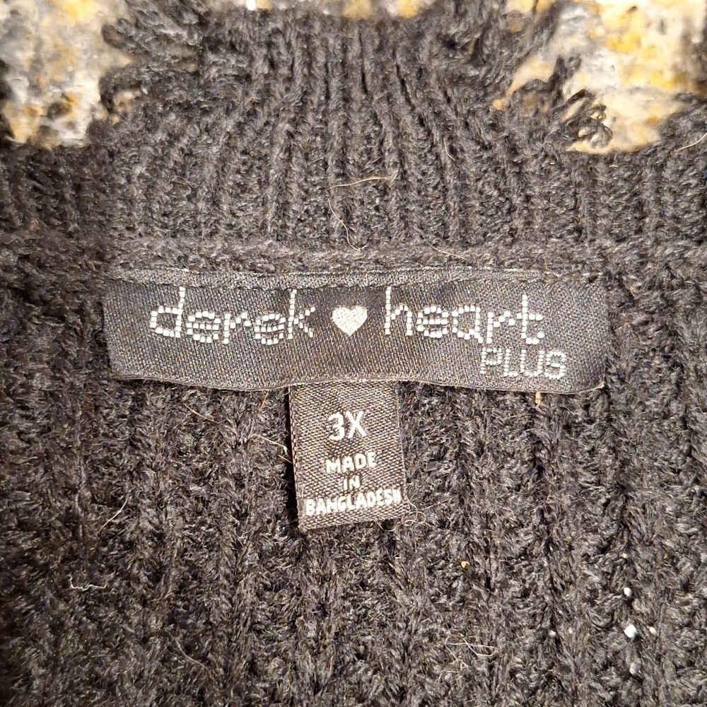 a women's Derek Heart nice cardigan sweater worn open 3X - Picture 3 of 4